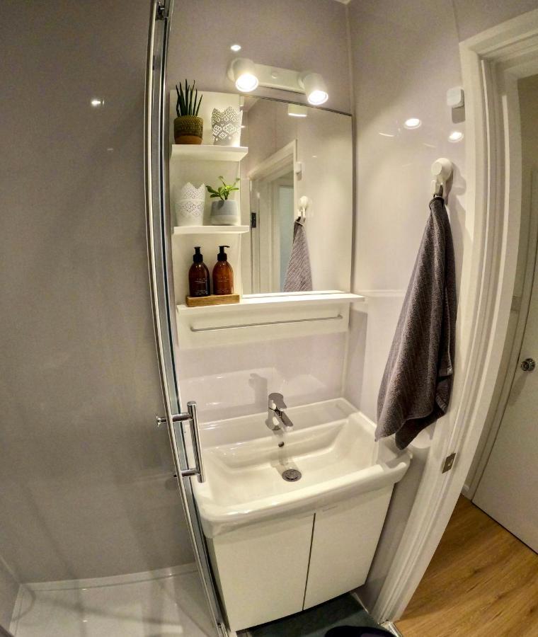 Lovely One Bedroom Flat In The Heart Of Londres Extérieur photo