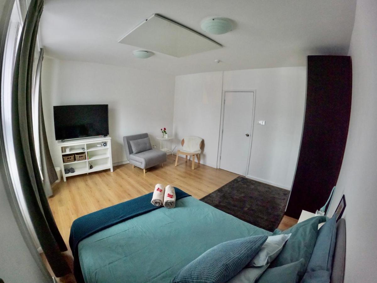 Lovely One Bedroom Flat In The Heart Of Londres Extérieur photo